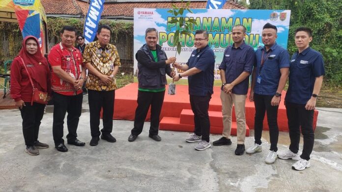 CSR Tanam Pohon Mundu, Yamaha Peduli Menjaga Kelestarian Lingkungan (1)