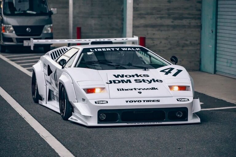 Lamborghini Countach Wide Body Besutan Liberty Walk, Bikin Kaum Purist Geram Lagi?