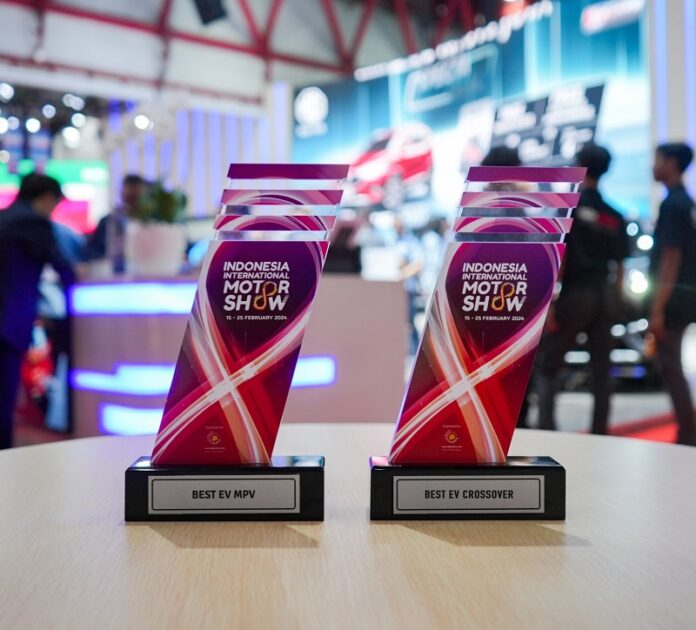 rsz AWARDS MG MAXUS 9 & MG 4 EV