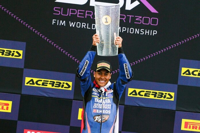 rsz Aldi Satya Mahendra saat meraih podium pertama WorldSSP300 Ceko 2023