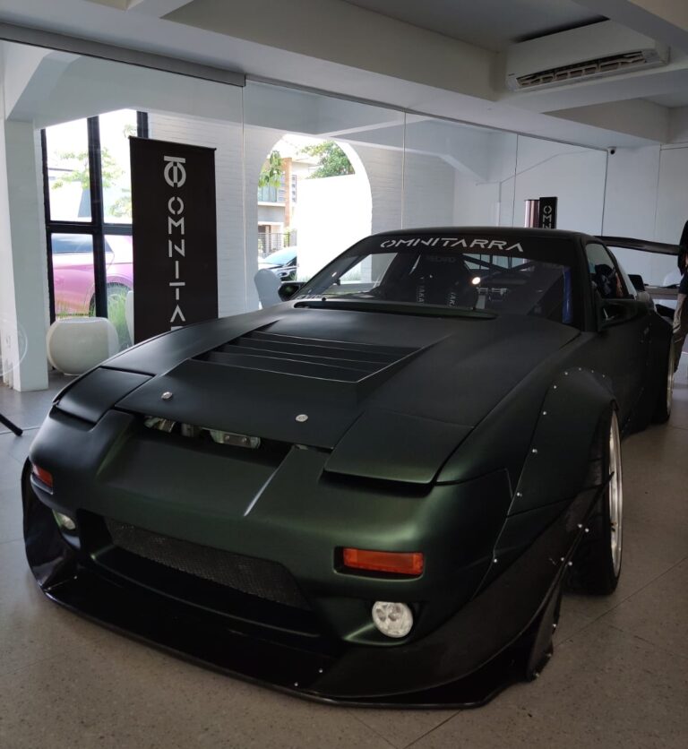 Nissan 200SX Atraktif Berbalut Wrapping Sticker Venom Green dari Omnitarra