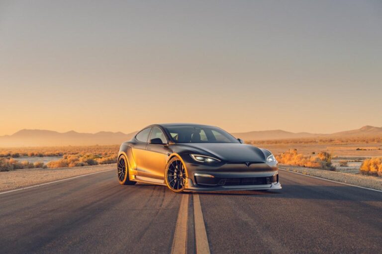 Tesla Model S Makin Aerodinamis, Pasang Aerokit dan Velg Berbahan Serat Karbon