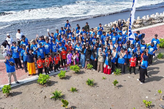 rsz Seremoni Penanaman Mangrove oleh Presiden Direktur PT Suzuki Indomobil Sales dan CEO & Founder Pandu Laut Nusantara