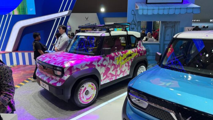 Peluncuran Vinfast VF3 di IIMS 2025