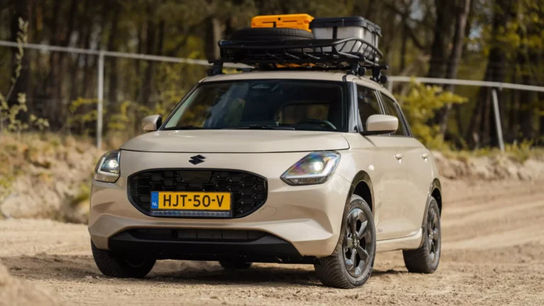 Mirip 911 Dakar? Suzuki Swift AllGrip FX Tampil Gahar dan Siap Ngegas!