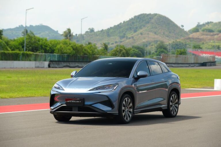 BYD Sealion 7 Tampil Perdana di Sirkuit Mandalika: Bukti Ketangguhan SUV Listrik Premium