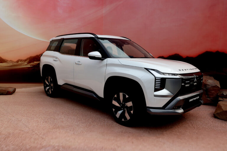 Mitsubishi All-new Destinator: Padukan DNA Khas SUV Mitsubishi dengan Kenyamanan