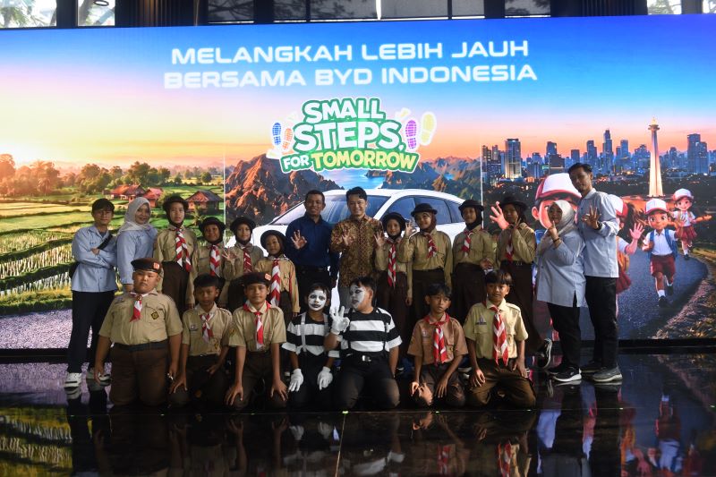 rsz BYD Small Steps Tomorrow 16