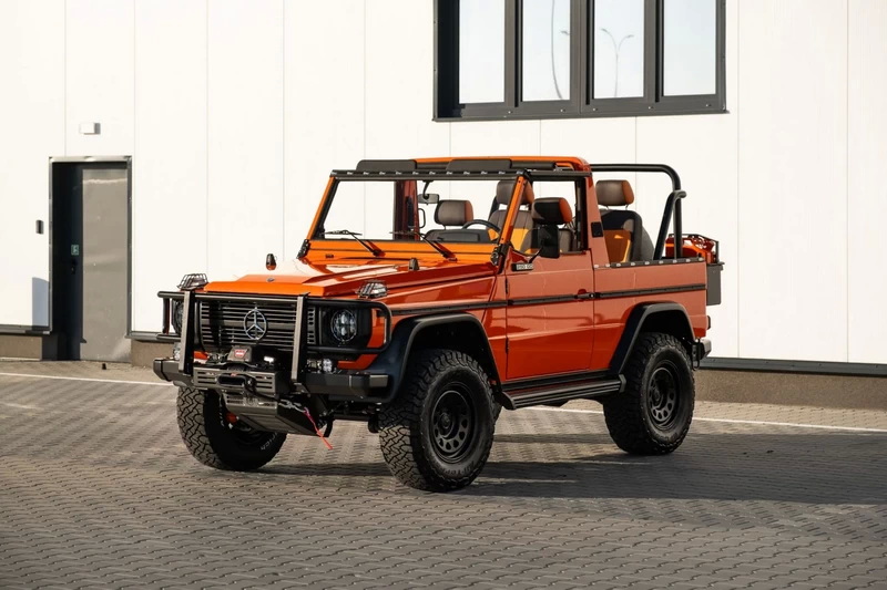 Mercedes-G-Wagen-Magma-Orange-13-2048x1365