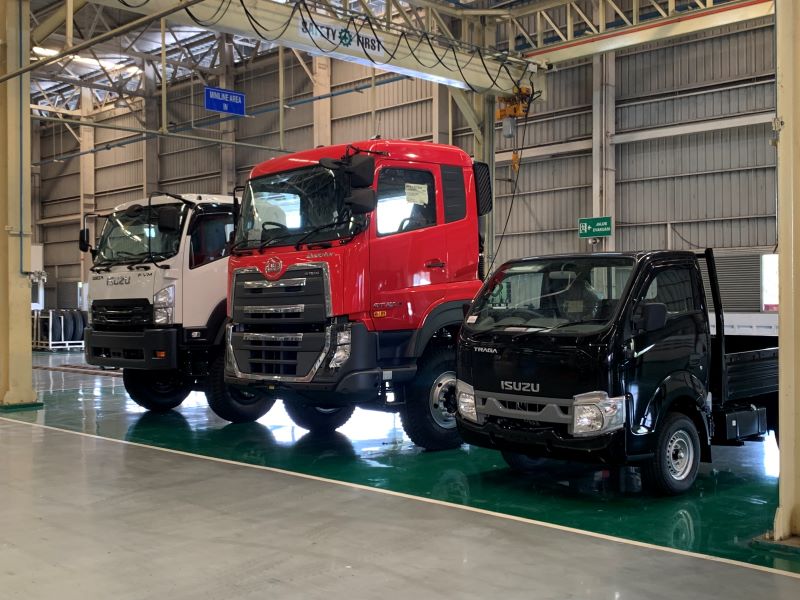 rsz Isuzu Karawang Plant - 300.000 Unit produksi 3
