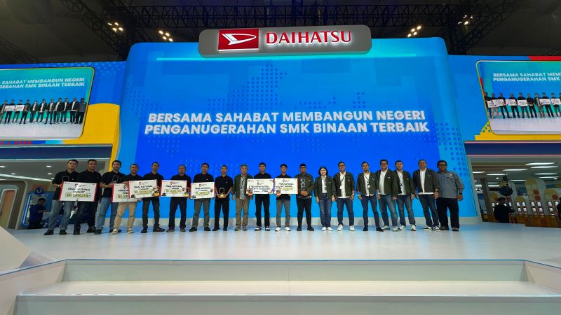 rsz Siswa dan Guru Pemenang SMK Skill Contest di Daihatsu GIIAS 2026