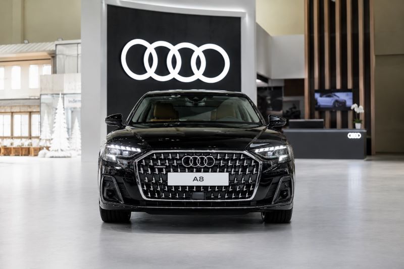 Audi Indonesia Luncurkan The New Audi A8L dan Audi Q5 Sportback ‘Midnight Edition’ di GIIAS 2026
